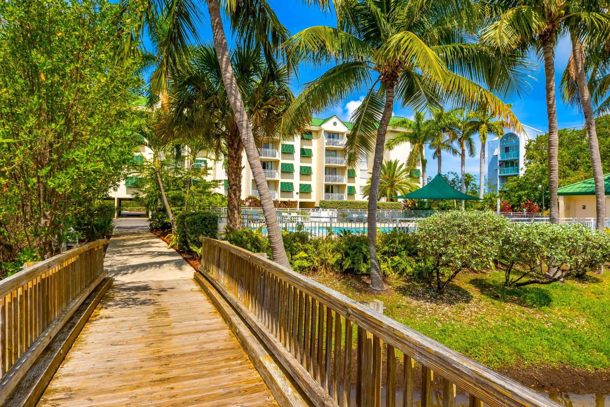 Sunrise Suites - Sea Breeze Suite 101 Key West Room photo